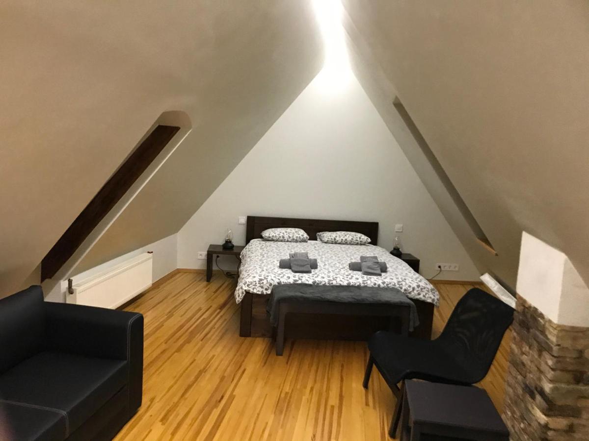 Ferienwohnung Doma Square Penthouse, In The Heart Of Old Town Riga Exterior foto